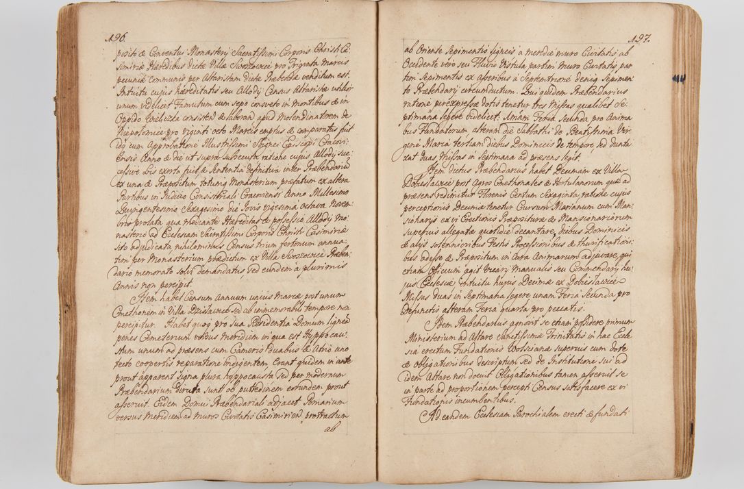 Zdjęcie nr 119 dla obiektu archiwalnego: Acta visitationis ecclesiarum parachialium tum capellarum - oratorium, hospitalium, confraternitatum ac aliorum piorum locorum intra et extra civitatem Cracoviensem consistentium, vigore litterarum specialis commissionis Cel. Principis et. R.D. Andrea Stanislai Kostka in Załuskie Załuski episcopi Cracoviensis ducis Severiensis, per Hyacinthum Łopacki canonicum et archipraesbyterum Cracoviensem, canonicum et archipraesbyterum Cracoviensem, canonicum Sandomieriensem, visitatorem a.D. 1748 et sequentii conscripta