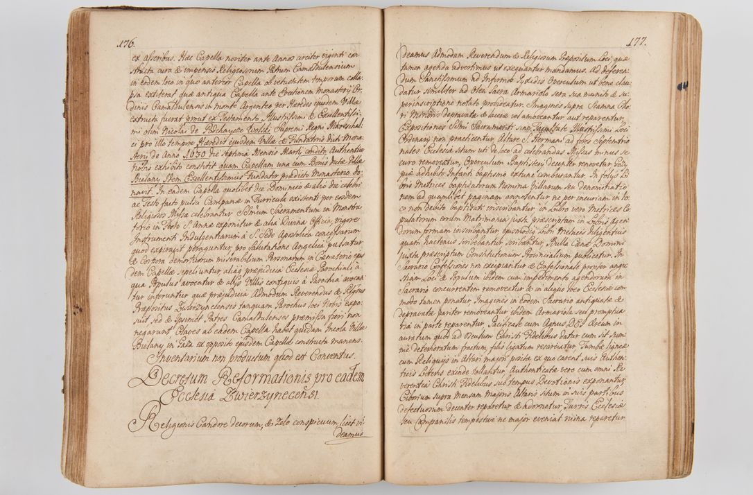 Zdjęcie nr 108 dla obiektu archiwalnego: Acta visitationis ecclesiarum parachialium tum capellarum - oratorium, hospitalium, confraternitatum ac aliorum piorum locorum intra et extra civitatem Cracoviensem consistentium, vigore litterarum specialis commissionis Cel. Principis et. R.D. Andrea Stanislai Kostka in Załuskie Załuski episcopi Cracoviensis ducis Severiensis, per Hyacinthum Łopacki canonicum et archipraesbyterum Cracoviensem, canonicum et archipraesbyterum Cracoviensem, canonicum Sandomieriensem, visitatorem a.D. 1748 et sequentii conscripta