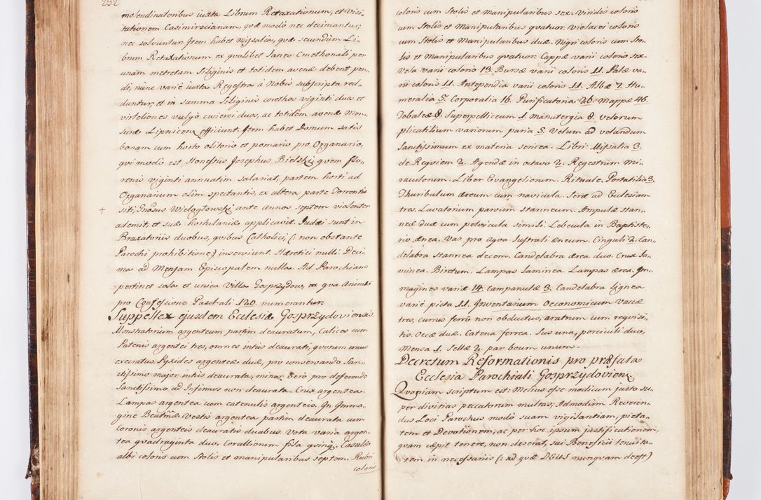 Zdjęcie nr 132 dla obiektu archiwalnego: Acta visitationis decanatuum Dobczycensis et Lipnicensis ex delegatione Cel. Principis R.D. Andrea Stanislai Kostka comitis in Załuskie Załuski, episcopi Cracoviensis ducis Severiae, per Clementem Stanislaum Kostka Herka, Phil. Doctorem et Professorem, Collegam minorem, Ecclesiae Collegiatae Boboviensis custodem, parochiae Droginensis curatum a.D. 1747 die vero 3 mensis Decembris inchoata et 1748 die 22 mensis Martii expeditae