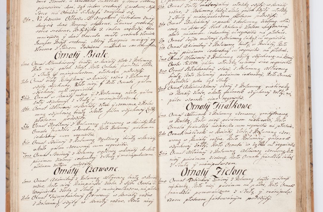 Zdjęcie nr 29 dla obiektu archiwalnego: Summarium seu descriptio status ecclesiarum et parochorum eorundem in decanatu Żywiecensi consistentium ex speciali mandato Cel. Principis R.D. Andrea Stanislai Kostka In Załuskie Załuski, episcopi Cracoviensis, ducis Severiae, per me Antonium Franciscum de Brzesie Lanckoroński, canoncium Gnesnensem, praepositum Oswiencimensem a.D. 1748 visitatarum hoc volumine comprehensum