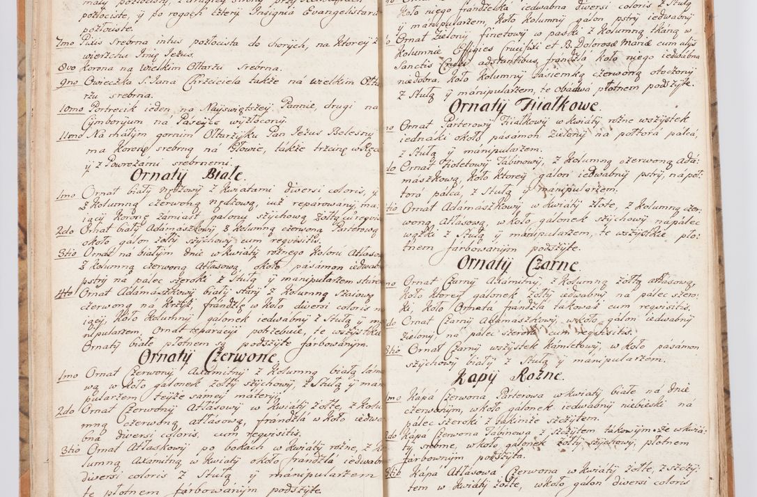 Zdjęcie nr 17 dla obiektu archiwalnego: Summarium seu descriptio status ecclesiarum et parochorum eorundem in decanatu Żywiecensi consistentium ex speciali mandato Cel. Principis R.D. Andrea Stanislai Kostka In Załuskie Załuski, episcopi Cracoviensis, ducis Severiae, per me Antonium Franciscum de Brzesie Lanckoroński, canoncium Gnesnensem, praepositum Oswiencimensem a.D. 1748 visitatarum hoc volumine comprehensum