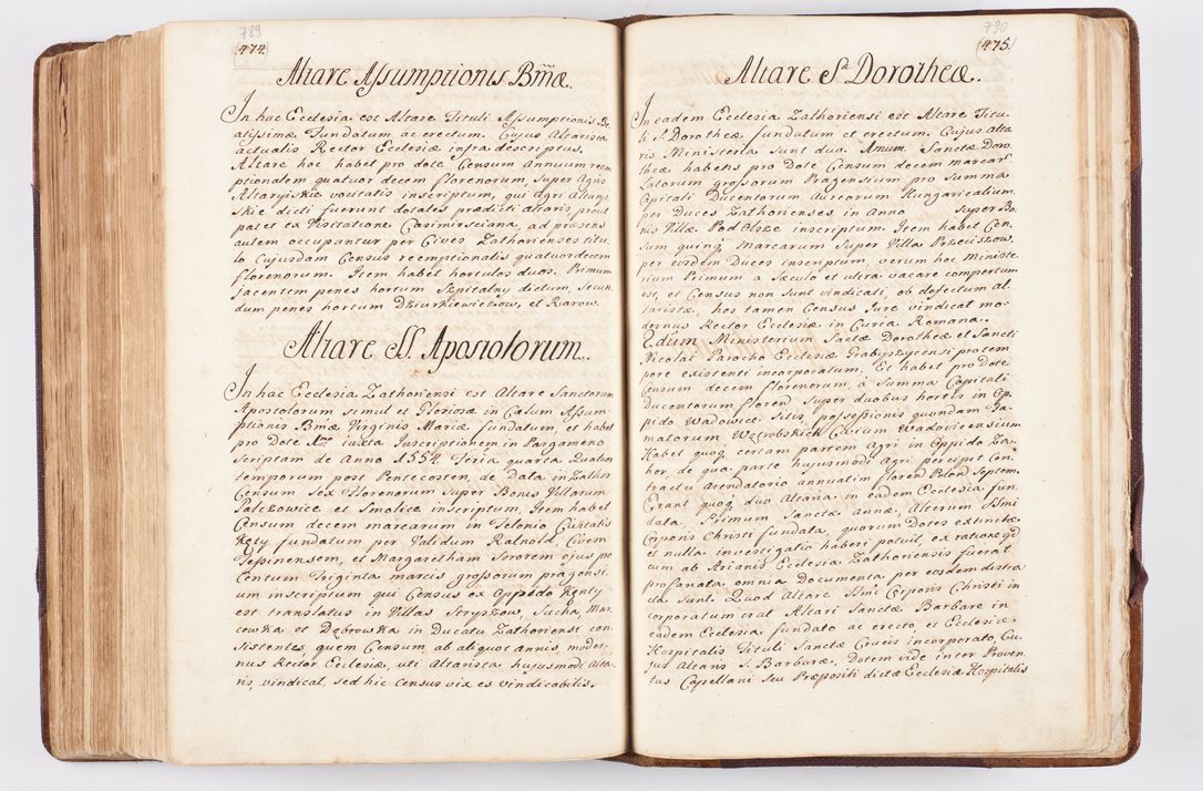 Zdjęcie nr 385 dla obiektu archiwalnego: Visitatio ecclesiarum parochialium, praebendarum, capellarum, hospitalium atque confraternitatum, nec non beneficiorum in decanatibus Oswiecimensis et Zathoriensis, archidiaconatus et officialatus Cracoviensis existentium per R.D. Franciscum Lanckoroński, canonicum cathedralem Cracoviensem, visitatorem delegatum a.D. 1747 et 1748 expedita
