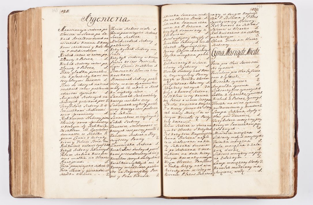 Zdjęcie nr 362 dla obiektu archiwalnego: Visitatio ecclesiarum parochialium, praebendarum, capellarum, hospitalium atque confraternitatum, nec non beneficiorum in decanatibus Oswiecimensis et Zathoriensis, archidiaconatus et officialatus Cracoviensis existentium per R.D. Franciscum Lanckoroński, canonicum cathedralem Cracoviensem, visitatorem delegatum a.D. 1747 et 1748 expedita
