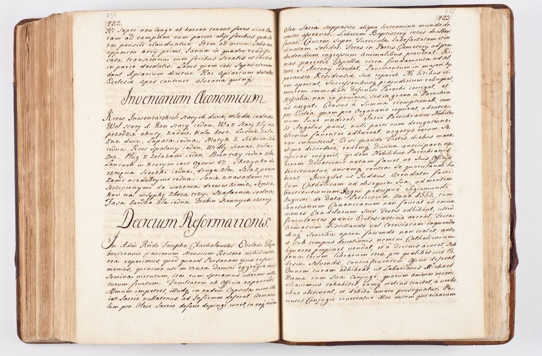 Zdjęcie nr 359 dla obiektu archiwalnego: Visitatio ecclesiarum parochialium, praebendarum, capellarum, hospitalium atque confraternitatum, nec non beneficiorum in decanatibus Oswiecimensis et Zathoriensis, archidiaconatus et officialatus Cracoviensis existentium per R.D. Franciscum Lanckoroński, canonicum cathedralem Cracoviensem, visitatorem delegatum a.D. 1747 et 1748 expedita