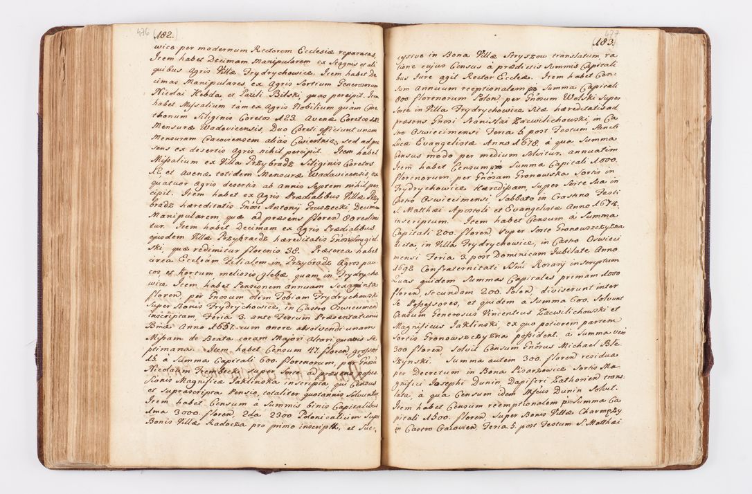 Zdjęcie nr 235 dla obiektu archiwalnego: Visitatio ecclesiarum parochialium, praebendarum, capellarum, hospitalium atque confraternitatum, nec non beneficiorum in decanatibus Oswiecimensis et Zathoriensis, archidiaconatus et officialatus Cracoviensis existentium per R.D. Franciscum Lanckoroński, canonicum cathedralem Cracoviensem, visitatorem delegatum a.D. 1747 et 1748 expedita