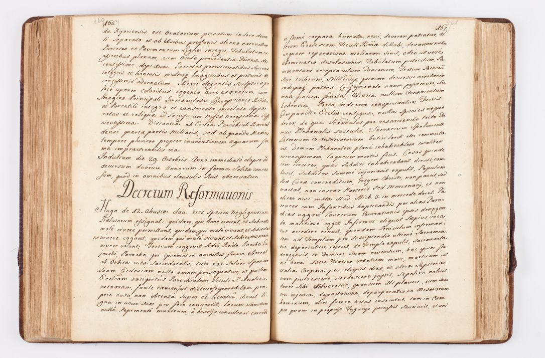 Zdjęcie nr 227 dla obiektu archiwalnego: Visitatio ecclesiarum parochialium, praebendarum, capellarum, hospitalium atque confraternitatum, nec non beneficiorum in decanatibus Oswiecimensis et Zathoriensis, archidiaconatus et officialatus Cracoviensis existentium per R.D. Franciscum Lanckoroński, canonicum cathedralem Cracoviensem, visitatorem delegatum a.D. 1747 et 1748 expedita