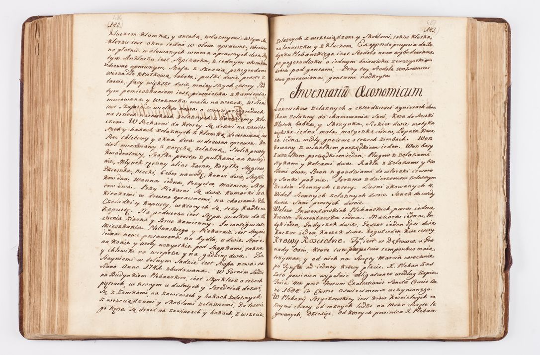 Zdjęcie nr 215 dla obiektu archiwalnego: Visitatio ecclesiarum parochialium, praebendarum, capellarum, hospitalium atque confraternitatum, nec non beneficiorum in decanatibus Oswiecimensis et Zathoriensis, archidiaconatus et officialatus Cracoviensis existentium per R.D. Franciscum Lanckoroński, canonicum cathedralem Cracoviensem, visitatorem delegatum a.D. 1747 et 1748 expedita