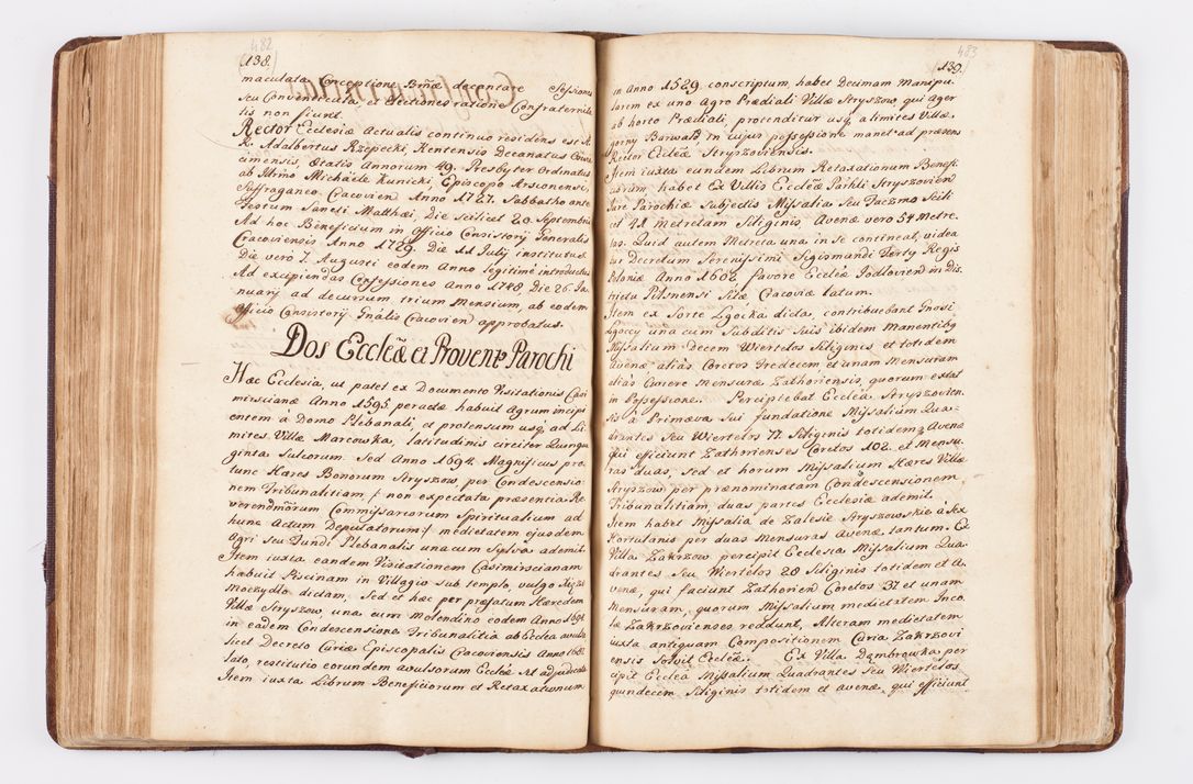 Zdjęcie nr 212 dla obiektu archiwalnego: Visitatio ecclesiarum parochialium, praebendarum, capellarum, hospitalium atque confraternitatum, nec non beneficiorum in decanatibus Oswiecimensis et Zathoriensis, archidiaconatus et officialatus Cracoviensis existentium per R.D. Franciscum Lanckoroński, canonicum cathedralem Cracoviensem, visitatorem delegatum a.D. 1747 et 1748 expedita