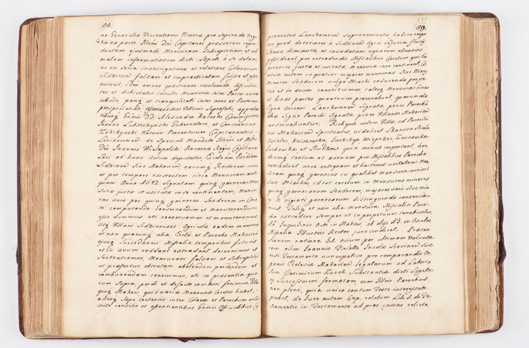 Zdjęcie nr 186 dla obiektu archiwalnego: Visitatio ecclesiarum parochialium, praebendarum, capellarum, hospitalium atque confraternitatum, nec non beneficiorum in decanatibus Oswiecimensis et Zathoriensis, archidiaconatus et officialatus Cracoviensis existentium per R.D. Franciscum Lanckoroński, canonicum cathedralem Cracoviensem, visitatorem delegatum a.D. 1747 et 1748 expedita