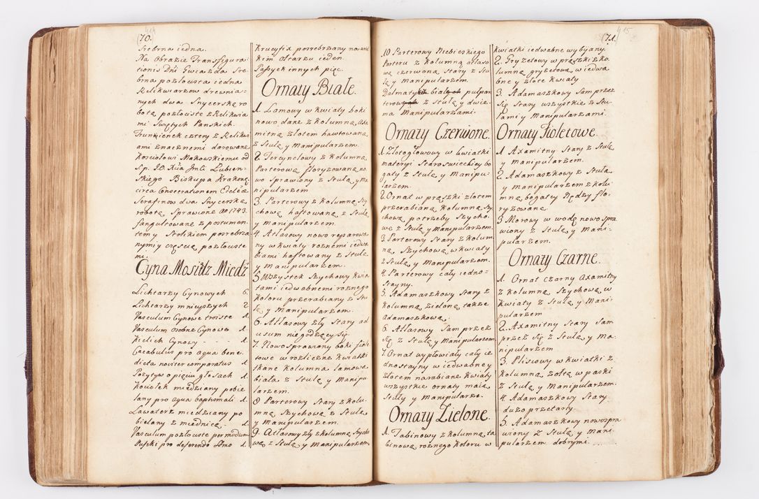Zdjęcie nr 177 dla obiektu archiwalnego: Visitatio ecclesiarum parochialium, praebendarum, capellarum, hospitalium atque confraternitatum, nec non beneficiorum in decanatibus Oswiecimensis et Zathoriensis, archidiaconatus et officialatus Cracoviensis existentium per R.D. Franciscum Lanckoroński, canonicum cathedralem Cracoviensem, visitatorem delegatum a.D. 1747 et 1748 expedita