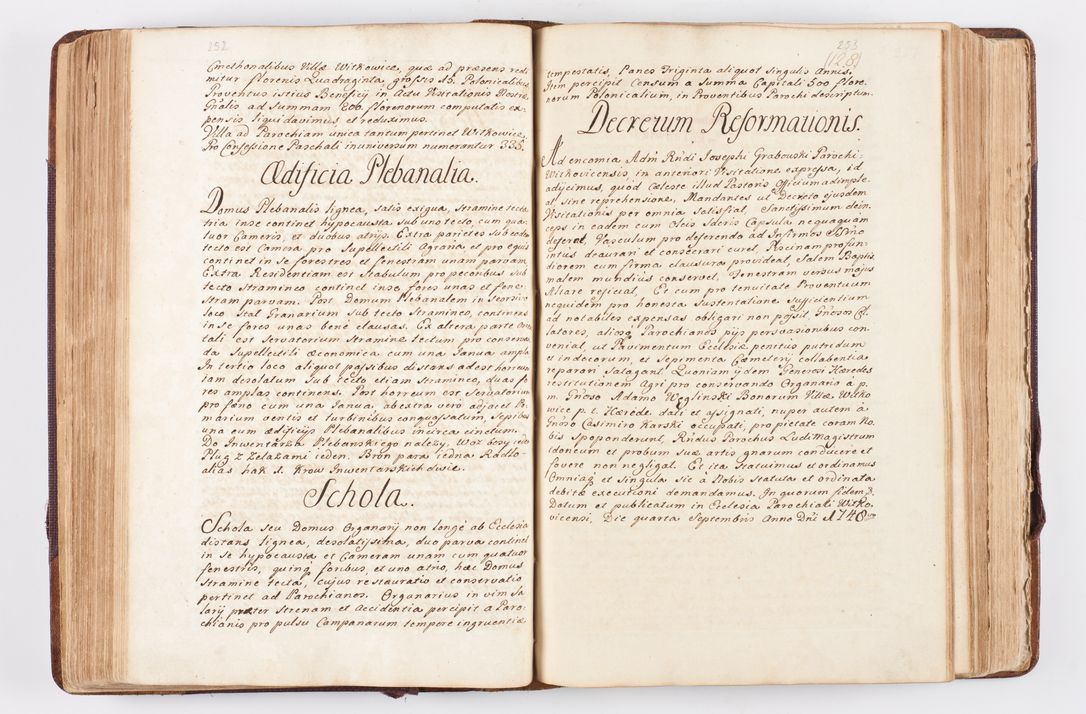 Zdjęcie nr 140 dla obiektu archiwalnego: Visitatio ecclesiarum parochialium, praebendarum, capellarum, hospitalium atque confraternitatum, nec non beneficiorum in decanatibus Oswiecimensis et Zathoriensis, archidiaconatus et officialatus Cracoviensis existentium per R.D. Franciscum Lanckoroński, canonicum cathedralem Cracoviensem, visitatorem delegatum a.D. 1747 et 1748 expedita