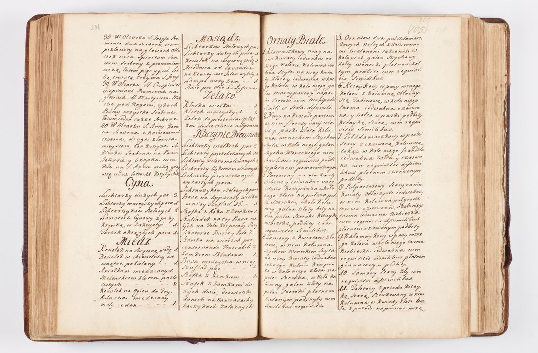 Zdjęcie nr 115 dla obiektu archiwalnego: Visitatio ecclesiarum parochialium, praebendarum, capellarum, hospitalium atque confraternitatum, nec non beneficiorum in decanatibus Oswiecimensis et Zathoriensis, archidiaconatus et officialatus Cracoviensis existentium per R.D. Franciscum Lanckoroński, canonicum cathedralem Cracoviensem, visitatorem delegatum a.D. 1747 et 1748 expedita