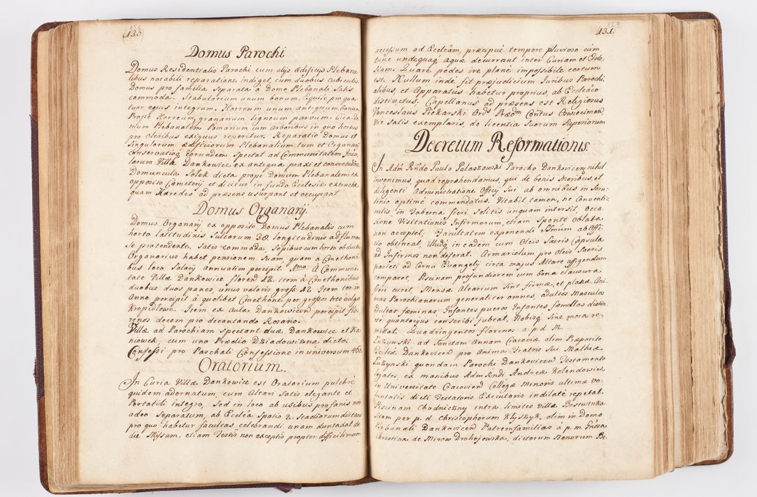 Zdjęcie nr 75 dla obiektu archiwalnego: Visitatio ecclesiarum parochialium, praebendarum, capellarum, hospitalium atque confraternitatum, nec non beneficiorum in decanatibus Oswiecimensis et Zathoriensis, archidiaconatus et officialatus Cracoviensis existentium per R.D. Franciscum Lanckoroński, canonicum cathedralem Cracoviensem, visitatorem delegatum a.D. 1747 et 1748 expedita