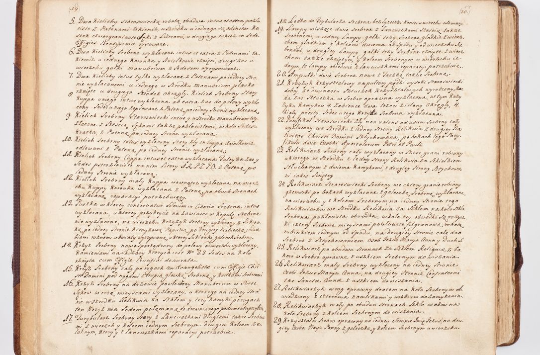 Zdjęcie nr 18 dla obiektu archiwalnego: Visitatio ecclesiarum parochialium, praebendarum, capellarum, hospitalium atque confraternitatum, nec non beneficiorum in decanatibus Oswiecimensis et Zathoriensis, archidiaconatus et officialatus Cracoviensis existentium per R.D. Franciscum Lanckoroński, canonicum cathedralem Cracoviensem, visitatorem delegatum a.D. 1747 et 1748 expedita