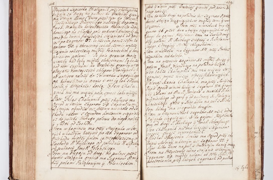 Zdjęcie nr 207 dla obiektu archiwalnego: Visitatio ecclesiarum parachialium, praebendarum, capellarum, hospitalium atque confraternitatum, nec non beneficiorum in decanatu Scaviensi foraneo, dioecesis, archidiaconatus et officialatus Cracoviensis consistentiu, ex speciali mandato Cel. Principis R.D. Andreae Stanislai Kostka in Załuskie Załuski, episcopi Cracoviensis canonicum, parochialis s. Nicolai ad Cracowiam praepositum, delegatum extraordinarium visitatorem a.D. 1748 