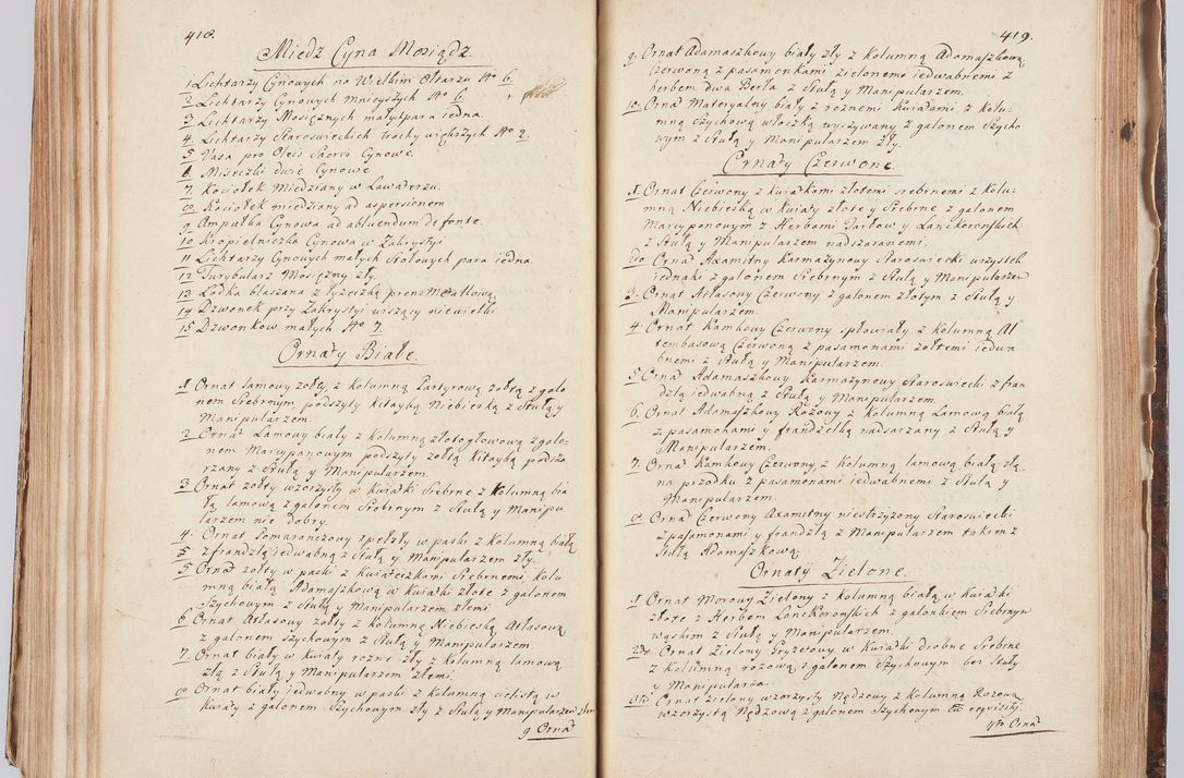 Zdjęcie nr 230 dla obiektu archiwalnego: Acta visitationis ecclesiarum in decanatu Sokolinensi et Kijensi ex commissione Cel. Principis R.D. Andrea Stanislai Kostka comitis in Załuskie Załuski, episcopi Cracoviensis, ducis Severiae, per Josephum Carolum Bleszyński, ecclesiarum cathedralis Cracoviensis et Insignis Collegiatae Sandomiriensis canonicum, expeditae diebus mensium Januarii et Februarii et Martii 1748 anno