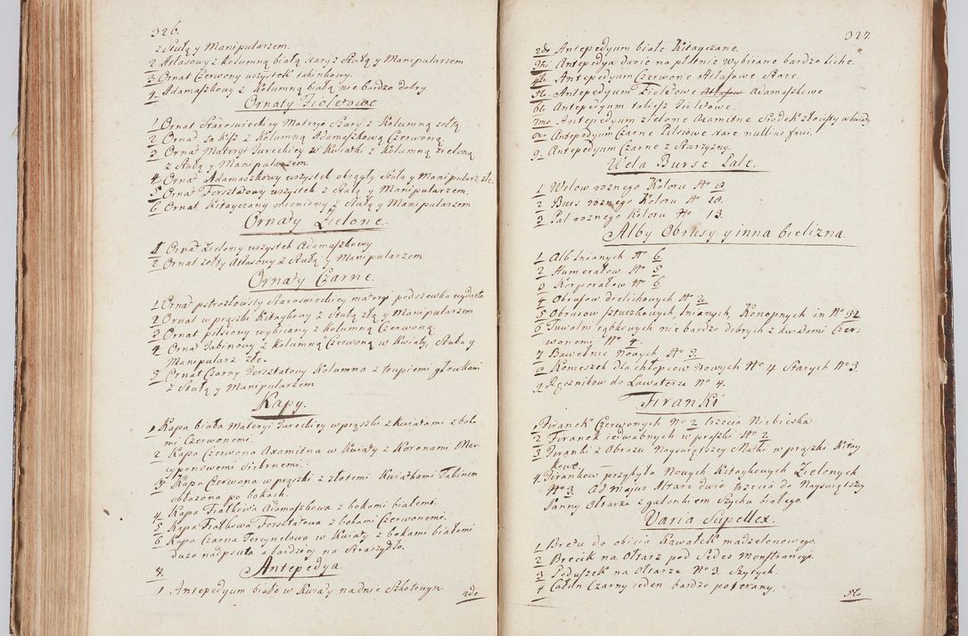 Zdjęcie nr 183 dla obiektu archiwalnego: Acta visitationis ecclesiarum in decanatu Sokolinensi et Kijensi ex commissione Cel. Principis R.D. Andrea Stanislai Kostka comitis in Załuskie Załuski, episcopi Cracoviensis, ducis Severiae, per Josephum Carolum Bleszyński, ecclesiarum cathedralis Cracoviensis et Insignis Collegiatae Sandomiriensis canonicum, expeditae diebus mensium Januarii et Februarii et Martii 1748 anno