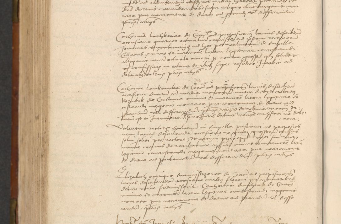 Zdjęcie nr 707 dla obiektu archiwalnego: In nomine Domini. Amen. Sub anno eiusdem Domini millesimo quingentesimo vigesimo, indicione octava, pontificatus sanctissimi in Christo patris et domini nostri domini Leonis divina providencia pape decimi moderni anno ad 19 Marcii durante septimo, acta actorum coram venerabili viro domino Thoma Rosznowski canonico et officiali generali Cracoviensi felicibus, sideribus continuantur atque exordium capiunt et Dii faveant ceptis