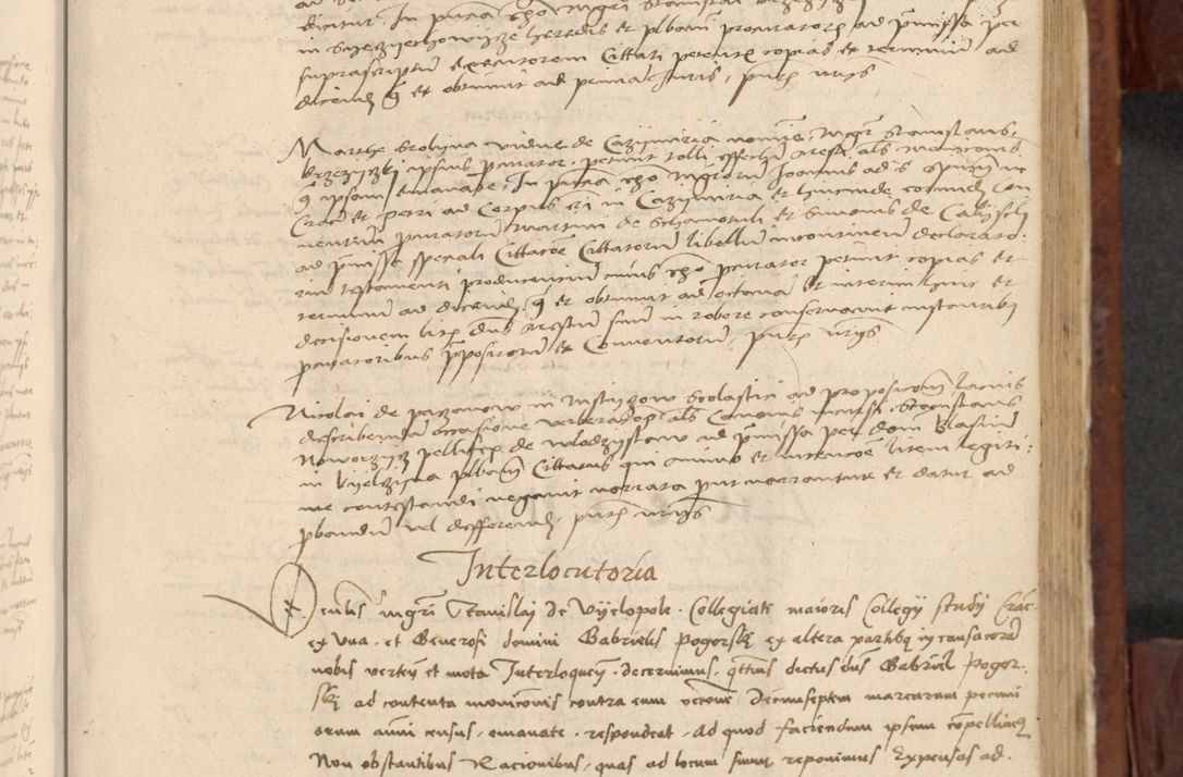 Zdjęcie nr 688 dla obiektu archiwalnego: In nomine Domini. Amen. Sub anno eiusdem Domini millesimo quingentesimo vigesimo, indicione octava, pontificatus sanctissimi in Christo patris et domini nostri domini Leonis divina providencia pape decimi moderni anno ad 19 Marcii durante septimo, acta actorum coram venerabili viro domino Thoma Rosznowski canonico et officiali generali Cracoviensi felicibus, sideribus continuantur atque exordium capiunt et Dii faveant ceptis