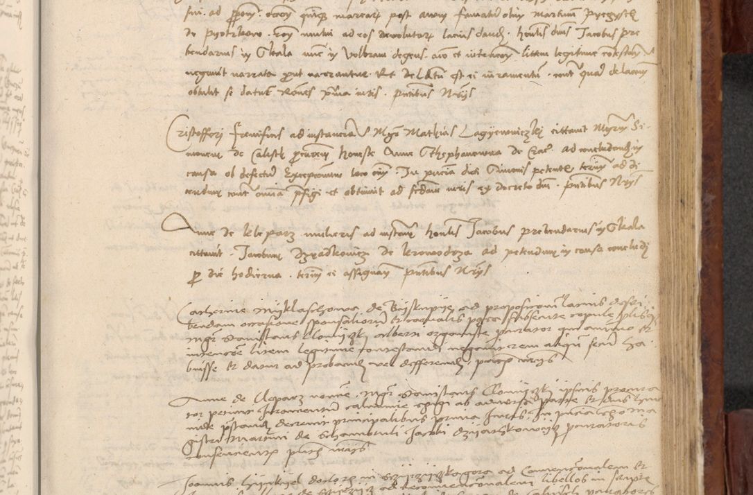 Zdjęcie nr 810 dla obiektu archiwalnego: In nomine Domini. Amen. Sub anno eiusdem Domini millesimo quingentesimo vigesimo, indicione octava, pontificatus sanctissimi in Christo patris et domini nostri domini Leonis divina providencia pape decimi moderni anno ad 19 Marcii durante septimo, acta actorum coram venerabili viro domino Thoma Rosznowski canonico et officiali generali Cracoviensi felicibus, sideribus continuantur atque exordium capiunt et Dii faveant ceptis