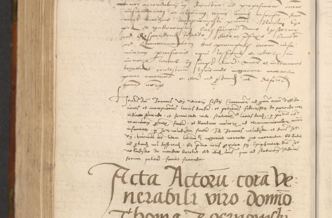 Zdjęcie nr 961 dla obiektu archiwalnego: In nomine Domini. Amen. Sub anno eiusdem Domini millesimo quingentesimo vigesimo, indicione octava, pontificatus sanctissimi in Christo patris et domini nostri domini Leonis divina providencia pape decimi moderni anno ad 19 Marcii durante septimo, acta actorum coram venerabili viro domino Thoma Rosznowski canonico et officiali generali Cracoviensi felicibus, sideribus continuantur atque exordium capiunt et Dii faveant ceptis