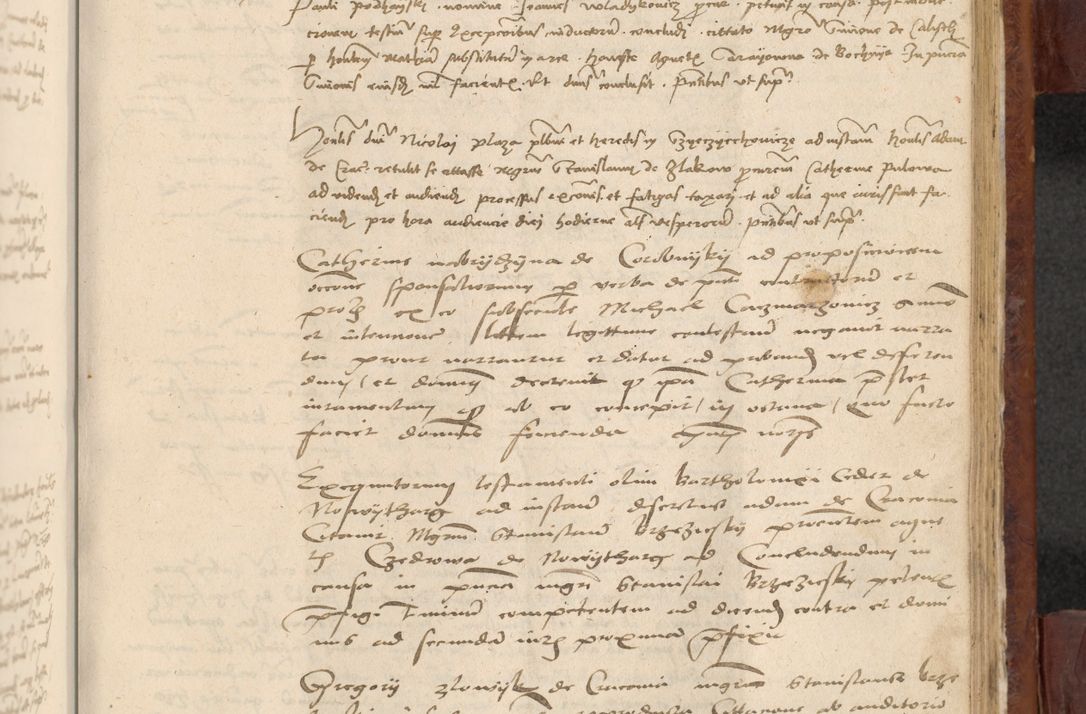 Zdjęcie nr 928 dla obiektu archiwalnego: In nomine Domini. Amen. Sub anno eiusdem Domini millesimo quingentesimo vigesimo, indicione octava, pontificatus sanctissimi in Christo patris et domini nostri domini Leonis divina providencia pape decimi moderni anno ad 19 Marcii durante septimo, acta actorum coram venerabili viro domino Thoma Rosznowski canonico et officiali generali Cracoviensi felicibus, sideribus continuantur atque exordium capiunt et Dii faveant ceptis