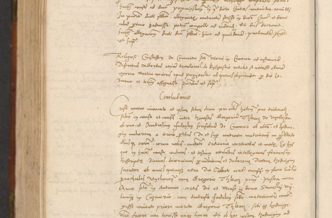 Zdjęcie nr 907 dla obiektu archiwalnego: In nomine Domini. Amen. Sub anno eiusdem Domini millesimo quingentesimo vigesimo, indicione octava, pontificatus sanctissimi in Christo patris et domini nostri domini Leonis divina providencia pape decimi moderni anno ad 19 Marcii durante septimo, acta actorum coram venerabili viro domino Thoma Rosznowski canonico et officiali generali Cracoviensi felicibus, sideribus continuantur atque exordium capiunt et Dii faveant ceptis