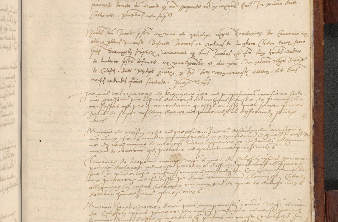Zdjęcie nr 1130 dla obiektu archiwalnego: In nomine Domini. Amen. Sub anno eiusdem Domini millesimo quingentesimo vigesimo, indicione octava, pontificatus sanctissimi in Christo patris et domini nostri domini Leonis divina providencia pape decimi moderni anno ad 19 Marcii durante septimo, acta actorum coram venerabili viro domino Thoma Rosznowski canonico et officiali generali Cracoviensi felicibus, sideribus continuantur atque exordium capiunt et Dii faveant ceptis