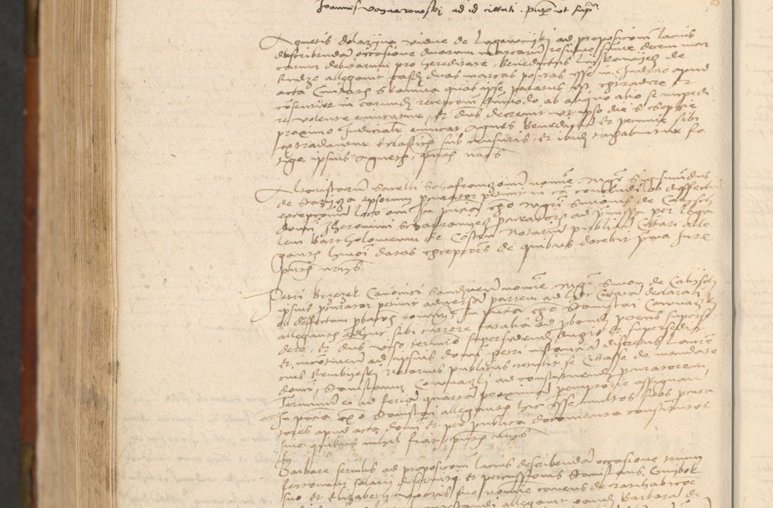 Zdjęcie nr 1071 dla obiektu archiwalnego: In nomine Domini. Amen. Sub anno eiusdem Domini millesimo quingentesimo vigesimo, indicione octava, pontificatus sanctissimi in Christo patris et domini nostri domini Leonis divina providencia pape decimi moderni anno ad 19 Marcii durante septimo, acta actorum coram venerabili viro domino Thoma Rosznowski canonico et officiali generali Cracoviensi felicibus, sideribus continuantur atque exordium capiunt et Dii faveant ceptis