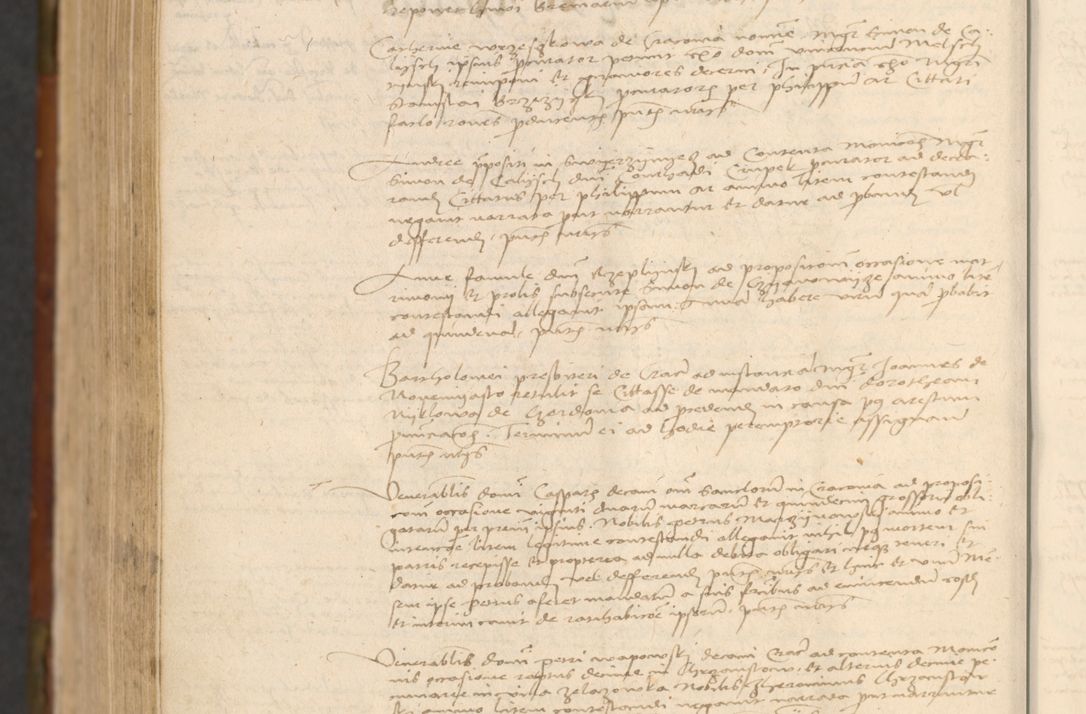 Zdjęcie nr 1057 dla obiektu archiwalnego: In nomine Domini. Amen. Sub anno eiusdem Domini millesimo quingentesimo vigesimo, indicione octava, pontificatus sanctissimi in Christo patris et domini nostri domini Leonis divina providencia pape decimi moderni anno ad 19 Marcii durante septimo, acta actorum coram venerabili viro domino Thoma Rosznowski canonico et officiali generali Cracoviensi felicibus, sideribus continuantur atque exordium capiunt et Dii faveant ceptis