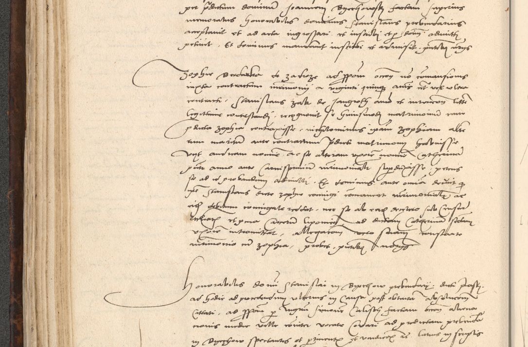 Zdjęcie nr 126 dla obiektu archiwalnego: INRI. Acta actorum, obligacionum et sentenciarum tam interlocutoriarum quam diffinitivarum coram reverendo patre ac egregio viro domino Jacobo Erciss[o]wski decretorum doctorem, canonico et officiali generali Cracoviensi ad annum Domini 1528, indicionem primam, pontificatus sanctissimi in Christo patris et domini domini Clementis divina probidendcia pape seprtimi, annum quintum, per Stanislaum de Mordi legalem consistorii notarium omine felici inchoantur
