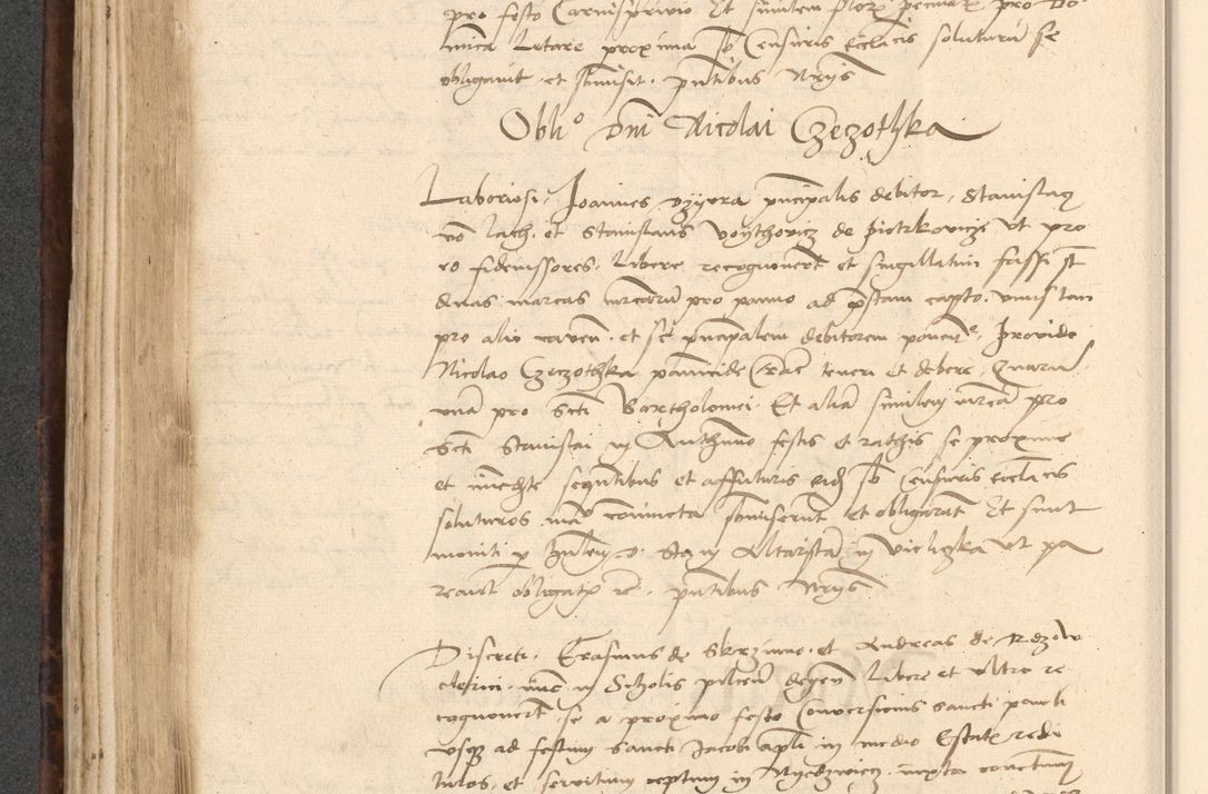 Zdjęcie nr 334 dla obiektu archiwalnego: INRI. Acta actorum, obligacionum et sentenciarum tam interlocutoriarum quam diffinitivarum coram reverendo patre ac egregio viro domino Jacobo Erciss[o]wski decretorum doctorem, canonico et officiali generali Cracoviensi ad annum Domini 1528, indicionem primam, pontificatus sanctissimi in Christo patris et domini domini Clementis divina probidendcia pape seprtimi, annum quintum, per Stanislaum de Mordi legalem consistorii notarium omine felici inchoantur