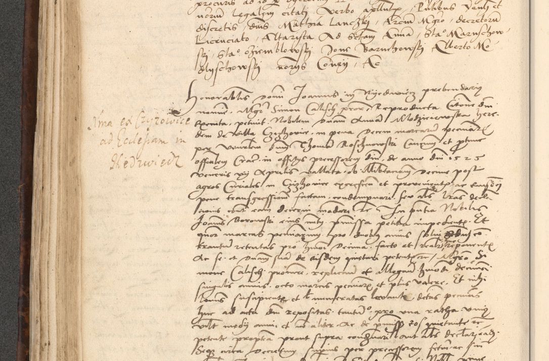 Zdjęcie nr 270 dla obiektu archiwalnego: INRI. Acta actorum, obligacionum et sentenciarum tam interlocutoriarum quam diffinitivarum coram reverendo patre ac egregio viro domino Jacobo Erciss[o]wski decretorum doctorem, canonico et officiali generali Cracoviensi ad annum Domini 1528, indicionem primam, pontificatus sanctissimi in Christo patris et domini domini Clementis divina probidendcia pape seprtimi, annum quintum, per Stanislaum de Mordi legalem consistorii notarium omine felici inchoantur