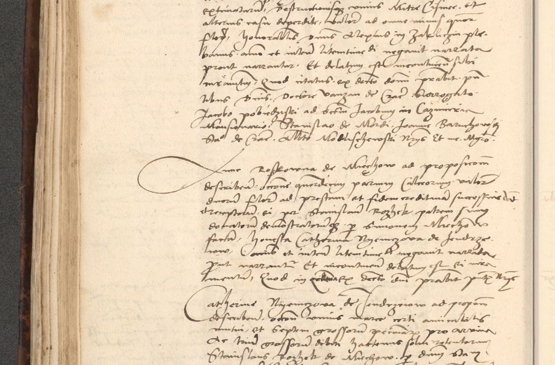 Zdjęcie nr 244 dla obiektu archiwalnego: INRI. Acta actorum, obligacionum et sentenciarum tam interlocutoriarum quam diffinitivarum coram reverendo patre ac egregio viro domino Jacobo Erciss[o]wski decretorum doctorem, canonico et officiali generali Cracoviensi ad annum Domini 1528, indicionem primam, pontificatus sanctissimi in Christo patris et domini domini Clementis divina probidendcia pape seprtimi, annum quintum, per Stanislaum de Mordi legalem consistorii notarium omine felici inchoantur