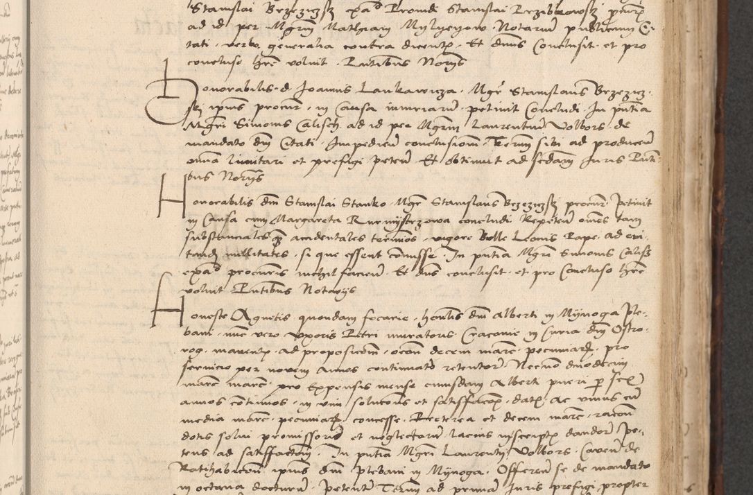 Zdjęcie nr 407 dla obiektu archiwalnego: INRI. Acta actorum, obligacionum et sentenciarum tam interlocutoriarum quam diffinitivarum coram reverendo patre ac egregio viro domino Jacobo Erciss[o]wski decretorum doctorem, canonico et officiali generali Cracoviensi ad annum Domini 1528, indicionem primam, pontificatus sanctissimi in Christo patris et domini domini Clementis divina probidendcia pape seprtimi, annum quintum, per Stanislaum de Mordi legalem consistorii notarium omine felici inchoantur