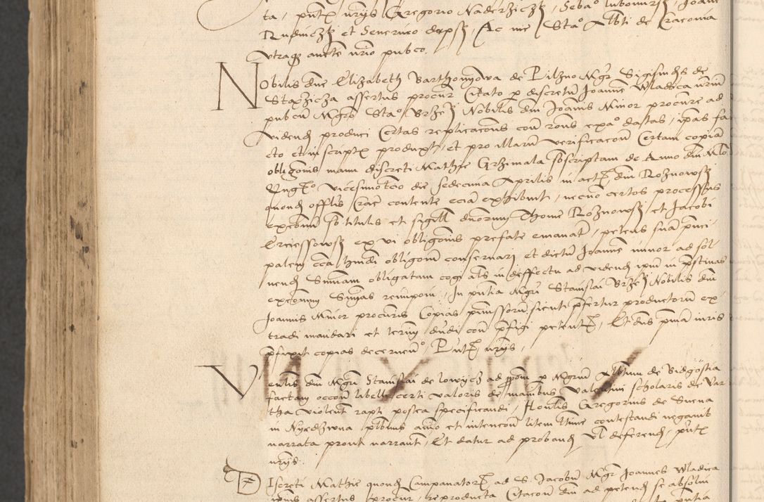 Zdjęcie nr 912 dla obiektu archiwalnego: INRI. Acta actorum, obligacionum et sentenciarum tam interlocutoriarum quam diffinitivarum coram reverendo patre ac egregio viro domino Jacobo Erciss[o]wski decretorum doctorem, canonico et officiali generali Cracoviensi ad annum Domini 1528, indicionem primam, pontificatus sanctissimi in Christo patris et domini domini Clementis divina probidendcia pape seprtimi, annum quintum, per Stanislaum de Mordi legalem consistorii notarium omine felici inchoantur