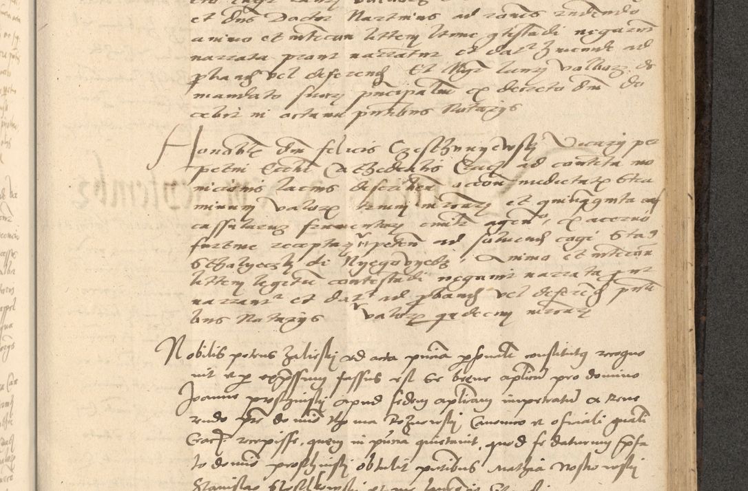 Zdjęcie nr 590 dla obiektu archiwalnego: Acta actorum causarum, sentenciarum et obligationum coram reverendo patre domino Thoma Roznowski canonico et reverendissimi in Christo patris et domini domini Patri Dei gratia Cracoviensis. Sabbato, 26 Octobris in ecclesiam suam solenniter recepti officialis generalis Cracoviensis dinita administratura, qua fungebatur post mortem reverendissimi olim felicis recordationis domini Joannis Choiecki episcopi Cracoviensis et Regni Polonie cancelarii anno presenti currenti videlicet 1538, die 11 Marcii Piotrcovie in comiciis celebratis circiter 23 horam defuncti sepulto corpore nona eiusdemque obsequiis X respective Aprilis peractis electo sub indictione XI, pontificatu vero sanctissimi in Christo patris et domini nostri domini Pauli divina providencia pape tercii foeliciter moderni, anno quarto, incepta felicibus auspiciis continuantur ordine processu infrascripto