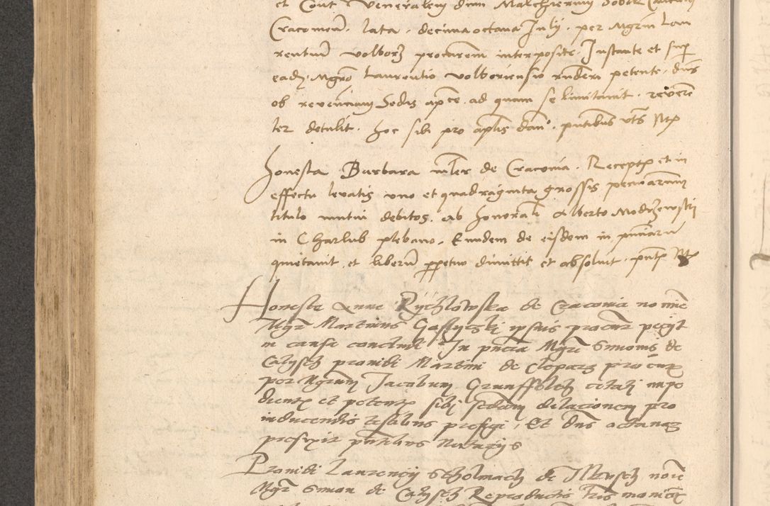 Zdjęcie nr 519 dla obiektu archiwalnego: Acta actorum causarum, sentenciarum et obligationum coram reverendo patre domino Thoma Roznowski canonico et reverendissimi in Christo patris et domini domini Patri Dei gratia Cracoviensis. Sabbato, 26 Octobris in ecclesiam suam solenniter recepti officialis generalis Cracoviensis dinita administratura, qua fungebatur post mortem reverendissimi olim felicis recordationis domini Joannis Choiecki episcopi Cracoviensis et Regni Polonie cancelarii anno presenti currenti videlicet 1538, die 11 Marcii Piotrcovie in comiciis celebratis circiter 23 horam defuncti sepulto corpore nona eiusdemque obsequiis X respective Aprilis peractis electo sub indictione XI, pontificatu vero sanctissimi in Christo patris et domini nostri domini Pauli divina providencia pape tercii foeliciter moderni, anno quarto, incepta felicibus auspiciis continuantur ordine processu infrascripto