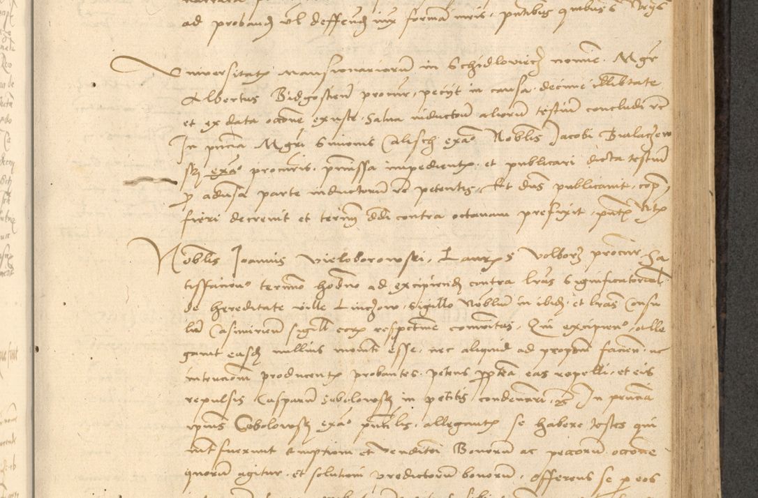 Zdjęcie nr 392 dla obiektu archiwalnego: Acta actorum causarum, sentenciarum et obligationum coram reverendo patre domino Thoma Roznowski canonico et reverendissimi in Christo patris et domini domini Patri Dei gratia Cracoviensis. Sabbato, 26 Octobris in ecclesiam suam solenniter recepti officialis generalis Cracoviensis dinita administratura, qua fungebatur post mortem reverendissimi olim felicis recordationis domini Joannis Choiecki episcopi Cracoviensis et Regni Polonie cancelarii anno presenti currenti videlicet 1538, die 11 Marcii Piotrcovie in comiciis celebratis circiter 23 horam defuncti sepulto corpore nona eiusdemque obsequiis X respective Aprilis peractis electo sub indictione XI, pontificatu vero sanctissimi in Christo patris et domini nostri domini Pauli divina providencia pape tercii foeliciter moderni, anno quarto, incepta felicibus auspiciis continuantur ordine processu infrascripto