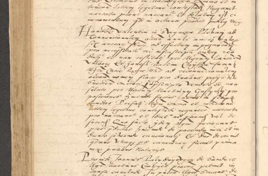 Zdjęcie nr 387 dla obiektu archiwalnego: Acta actorum causarum, sentenciarum et obligationum coram reverendo patre domino Thoma Roznowski canonico et reverendissimi in Christo patris et domini domini Patri Dei gratia Cracoviensis. Sabbato, 26 Octobris in ecclesiam suam solenniter recepti officialis generalis Cracoviensis dinita administratura, qua fungebatur post mortem reverendissimi olim felicis recordationis domini Joannis Choiecki episcopi Cracoviensis et Regni Polonie cancelarii anno presenti currenti videlicet 1538, die 11 Marcii Piotrcovie in comiciis celebratis circiter 23 horam defuncti sepulto corpore nona eiusdemque obsequiis X respective Aprilis peractis electo sub indictione XI, pontificatu vero sanctissimi in Christo patris et domini nostri domini Pauli divina providencia pape tercii foeliciter moderni, anno quarto, incepta felicibus auspiciis continuantur ordine processu infrascripto