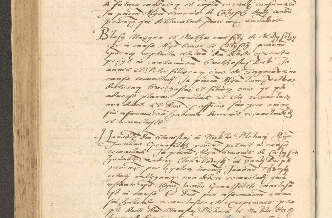 Zdjęcie nr 375 dla obiektu archiwalnego: Acta actorum causarum, sentenciarum et obligationum coram reverendo patre domino Thoma Roznowski canonico et reverendissimi in Christo patris et domini domini Patri Dei gratia Cracoviensis. Sabbato, 26 Octobris in ecclesiam suam solenniter recepti officialis generalis Cracoviensis dinita administratura, qua fungebatur post mortem reverendissimi olim felicis recordationis domini Joannis Choiecki episcopi Cracoviensis et Regni Polonie cancelarii anno presenti currenti videlicet 1538, die 11 Marcii Piotrcovie in comiciis celebratis circiter 23 horam defuncti sepulto corpore nona eiusdemque obsequiis X respective Aprilis peractis electo sub indictione XI, pontificatu vero sanctissimi in Christo patris et domini nostri domini Pauli divina providencia pape tercii foeliciter moderni, anno quarto, incepta felicibus auspiciis continuantur ordine processu infrascripto