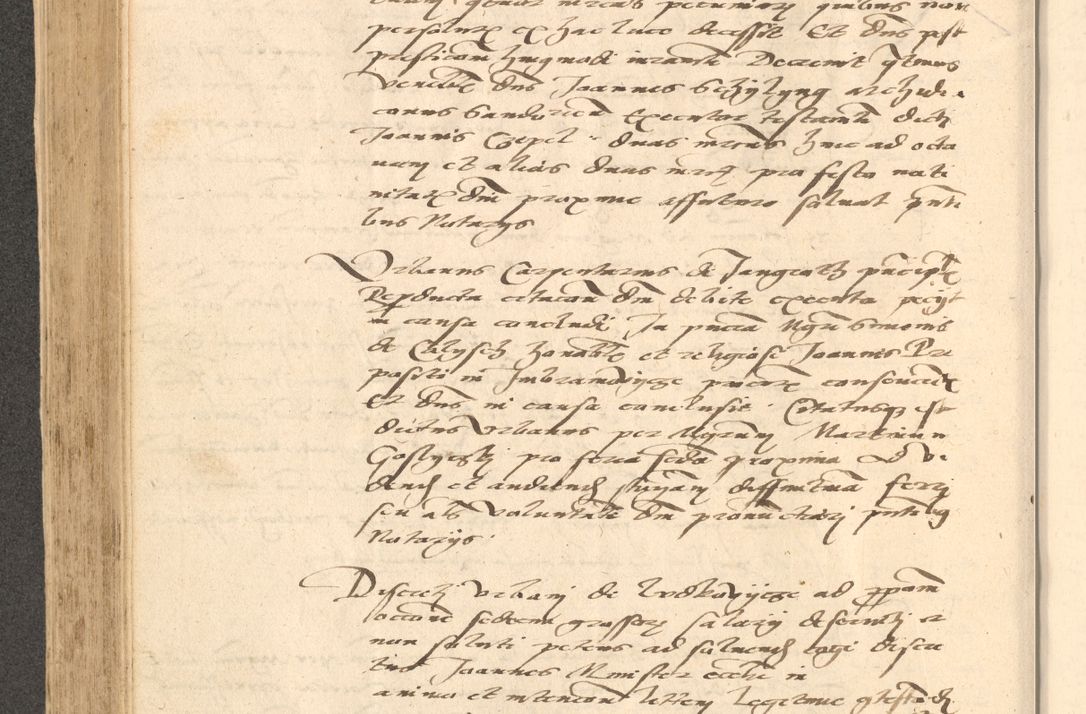 Zdjęcie nr 361 dla obiektu archiwalnego: Acta actorum causarum, sentenciarum et obligationum coram reverendo patre domino Thoma Roznowski canonico et reverendissimi in Christo patris et domini domini Patri Dei gratia Cracoviensis. Sabbato, 26 Octobris in ecclesiam suam solenniter recepti officialis generalis Cracoviensis dinita administratura, qua fungebatur post mortem reverendissimi olim felicis recordationis domini Joannis Choiecki episcopi Cracoviensis et Regni Polonie cancelarii anno presenti currenti videlicet 1538, die 11 Marcii Piotrcovie in comiciis celebratis circiter 23 horam defuncti sepulto corpore nona eiusdemque obsequiis X respective Aprilis peractis electo sub indictione XI, pontificatu vero sanctissimi in Christo patris et domini nostri domini Pauli divina providencia pape tercii foeliciter moderni, anno quarto, incepta felicibus auspiciis continuantur ordine processu infrascripto