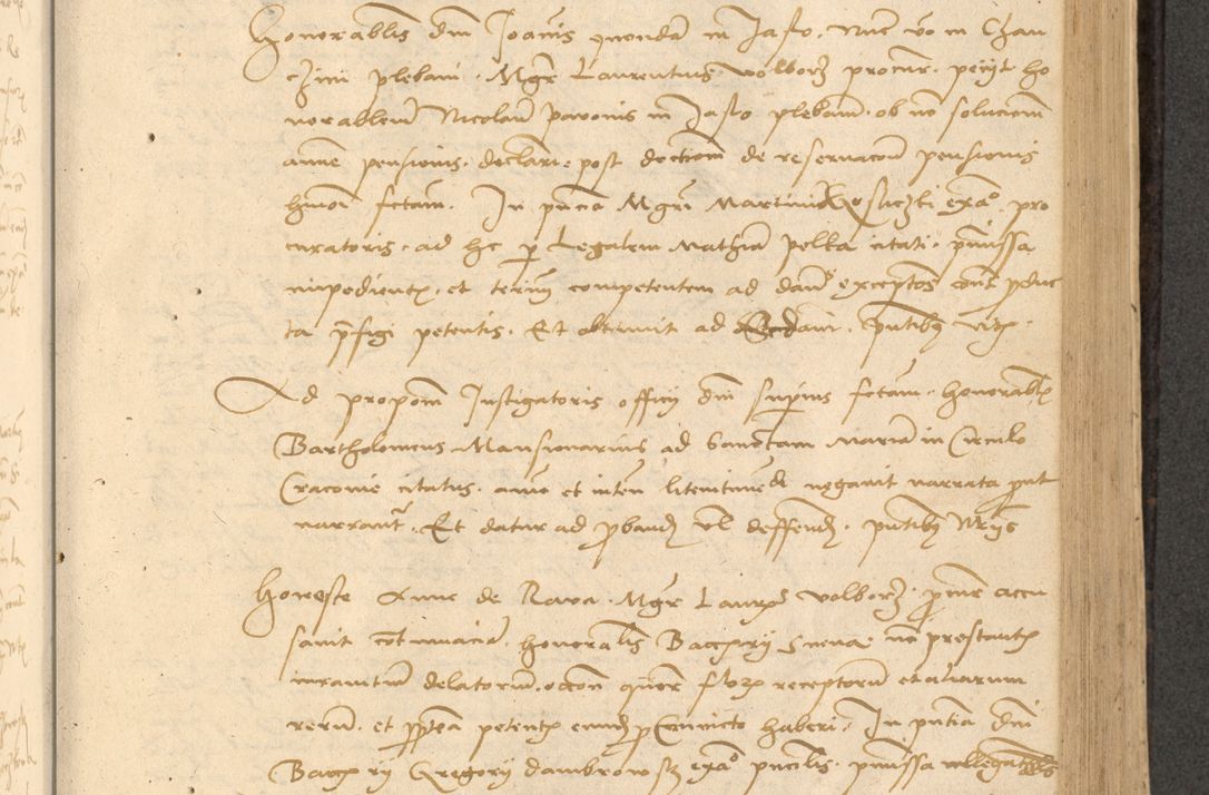 Zdjęcie nr 352 dla obiektu archiwalnego: Acta actorum causarum, sentenciarum et obligationum coram reverendo patre domino Thoma Roznowski canonico et reverendissimi in Christo patris et domini domini Patri Dei gratia Cracoviensis. Sabbato, 26 Octobris in ecclesiam suam solenniter recepti officialis generalis Cracoviensis dinita administratura, qua fungebatur post mortem reverendissimi olim felicis recordationis domini Joannis Choiecki episcopi Cracoviensis et Regni Polonie cancelarii anno presenti currenti videlicet 1538, die 11 Marcii Piotrcovie in comiciis celebratis circiter 23 horam defuncti sepulto corpore nona eiusdemque obsequiis X respective Aprilis peractis electo sub indictione XI, pontificatu vero sanctissimi in Christo patris et domini nostri domini Pauli divina providencia pape tercii foeliciter moderni, anno quarto, incepta felicibus auspiciis continuantur ordine processu infrascripto