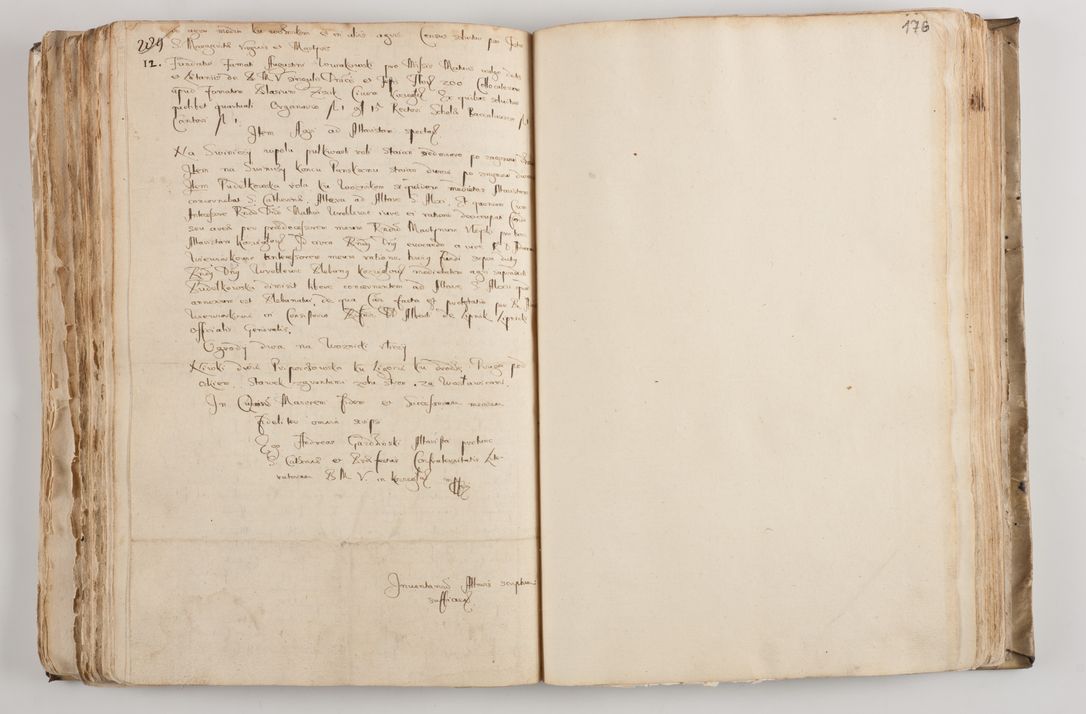 Zdjęcie nr 187 dla obiektu archiwalnego: Acta visitationis per me Alexandrum Mathiam Rudzki Commissarium ad hoc nunus in dusbus decanatibus Lipnicensis et Voynicensis 