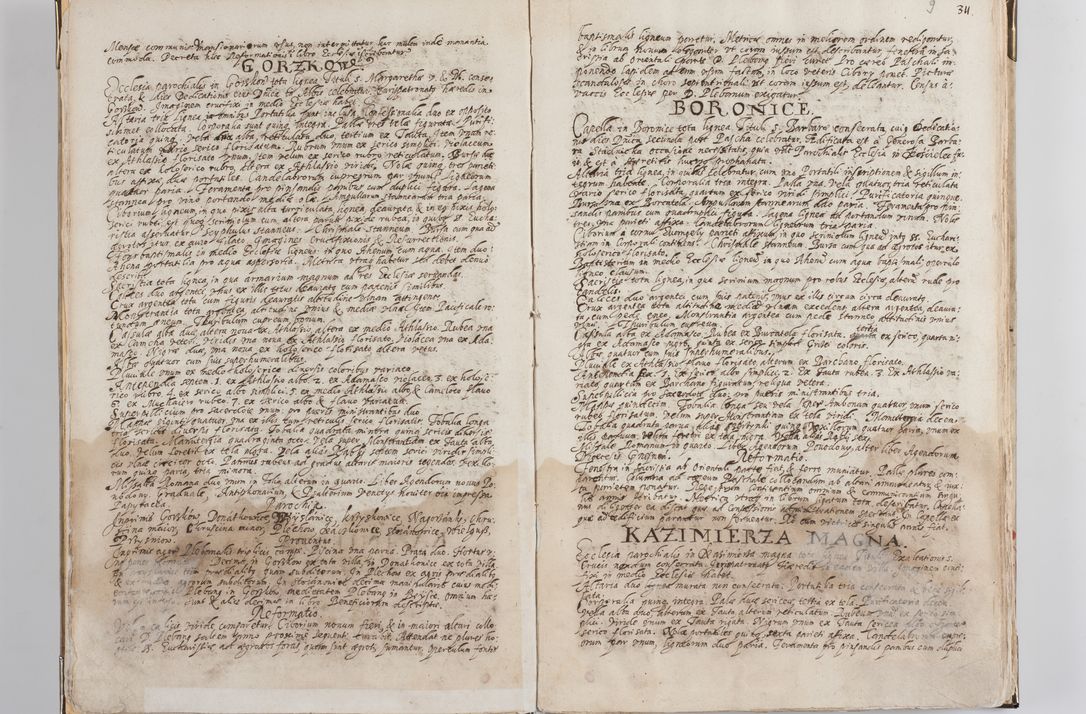 Zdjęcie nr 10 dla obiektu archiwalnego: Acta visitationis exterioris decanatus Witoviensis, Opatovecensis, Skavinensis, Zatoriensis, Kiiensis, Oswencimensis, Wolbromensis, Skalensis, Pacanoviensis et Sokoliensis authoritate R. D. Petri Tylicki, episcopi Cracoviensis per R. D. Rochum Zardecki, praepositum et officialem Tarnoviensem et Sebastianum Nucerium, s. Theologiae doctorem, canonicum Scarbimiriensem a. D. 1610 facta. Pag. 255 - 264 visitatio ecclesiae parochialis in Szydłowiec ex anno 1614