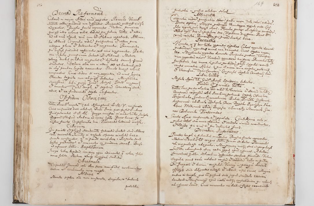 Zdjęcie nr 92 dla obiektu archiwalnego: Acta visitationis exterioris decanatus Witoviensis, Opatovecensis, Skavinensis, Zatoriensis, Kiiensis, Oswencimensis, Wolbromensis, Skalensis, Pacanoviensis et Sokoliensis authoritate R. D. Petri Tylicki, episcopi Cracoviensis per R. D. Rochum Zardecki, praepositum et officialem Tarnoviensem et Sebastianum Nucerium, s. Theologiae doctorem, canonicum Scarbimiriensem a. D. 1610 facta. Pag. 255 - 264 visitatio ecclesiae parochialis in Szydłowiec ex anno 1614