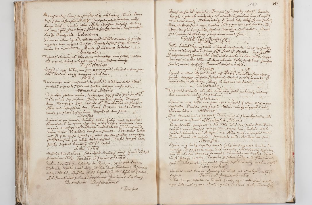 Zdjęcie nr 74 dla obiektu archiwalnego: Acta visitationis exterioris decanatus Witoviensis, Opatovecensis, Skavinensis, Zatoriensis, Kiiensis, Oswencimensis, Wolbromensis, Skalensis, Pacanoviensis et Sokoliensis authoritate R. D. Petri Tylicki, episcopi Cracoviensis per R. D. Rochum Zardecki, praepositum et officialem Tarnoviensem et Sebastianum Nucerium, s. Theologiae doctorem, canonicum Scarbimiriensem a. D. 1610 facta. Pag. 255 - 264 visitatio ecclesiae parochialis in Szydłowiec ex anno 1614