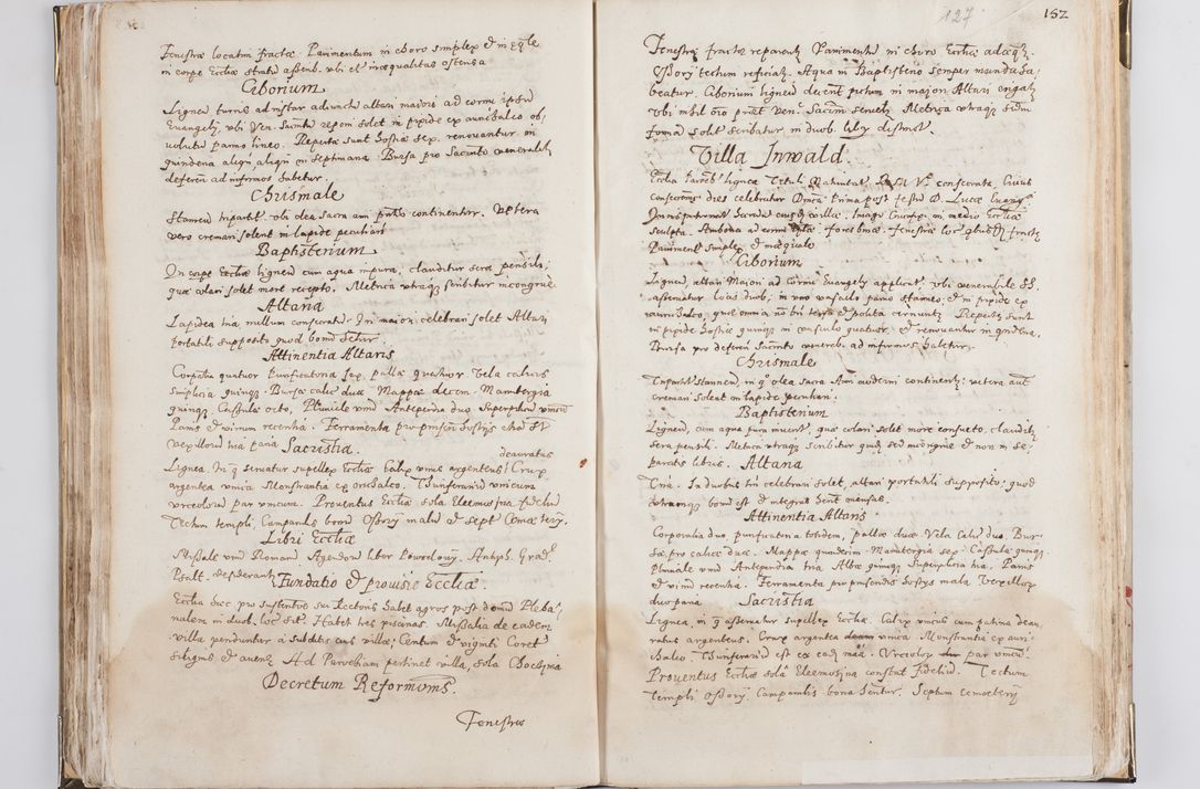 Zdjęcie nr 69 dla obiektu archiwalnego: Acta visitationis exterioris decanatus Witoviensis, Opatovecensis, Skavinensis, Zatoriensis, Kiiensis, Oswencimensis, Wolbromensis, Skalensis, Pacanoviensis et Sokoliensis authoritate R. D. Petri Tylicki, episcopi Cracoviensis per R. D. Rochum Zardecki, praepositum et officialem Tarnoviensem et Sebastianum Nucerium, s. Theologiae doctorem, canonicum Scarbimiriensem a. D. 1610 facta. Pag. 255 - 264 visitatio ecclesiae parochialis in Szydłowiec ex anno 1614