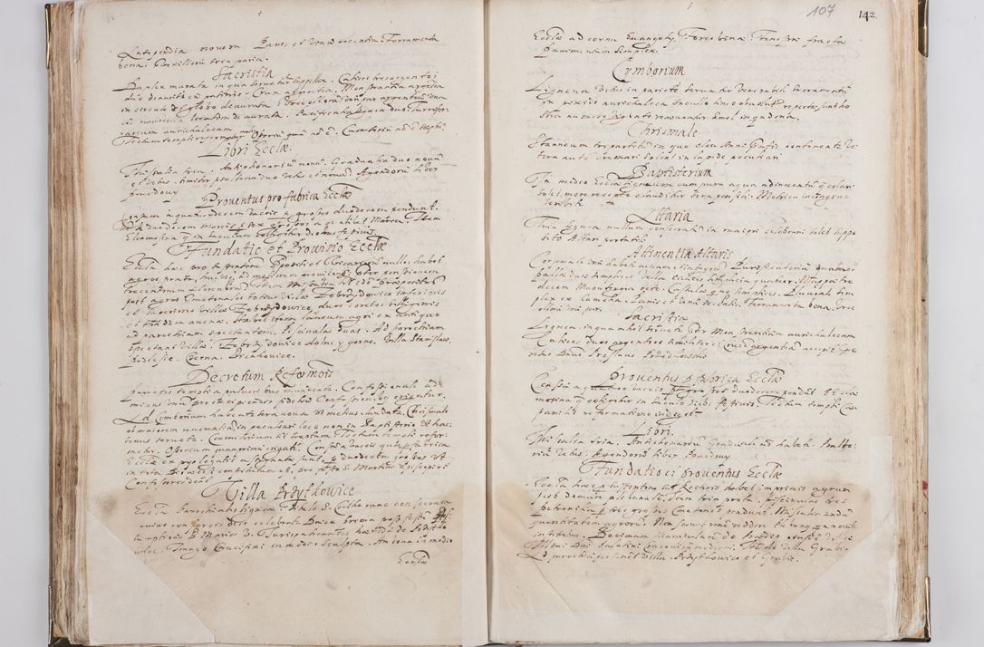 Zdjęcie nr 59 dla obiektu archiwalnego: Acta visitationis exterioris decanatus Witoviensis, Opatovecensis, Skavinensis, Zatoriensis, Kiiensis, Oswencimensis, Wolbromensis, Skalensis, Pacanoviensis et Sokoliensis authoritate R. D. Petri Tylicki, episcopi Cracoviensis per R. D. Rochum Zardecki, praepositum et officialem Tarnoviensem et Sebastianum Nucerium, s. Theologiae doctorem, canonicum Scarbimiriensem a. D. 1610 facta. Pag. 255 - 264 visitatio ecclesiae parochialis in Szydłowiec ex anno 1614