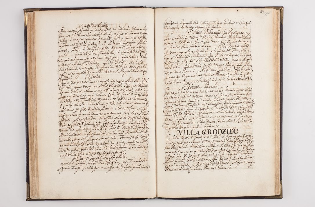 Zdjęcie nr 98 dla obiektu archiwalnego: Liber visitationum decanatus Dobczycensis a perillri ac reverendissimo Domino Nicolao Oborski Dei et Apostolice Sedis Gratia Episcopo Laodicensis Suffraganeo, Archidiacono, Vicario in Spiritualibus et Officiali Generali Cracoviensi 